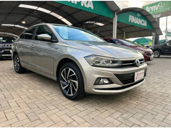 VOLKSWAGEN VIRTUS 1.0 200 TSI HIGHLINE AUTOMÁTICO